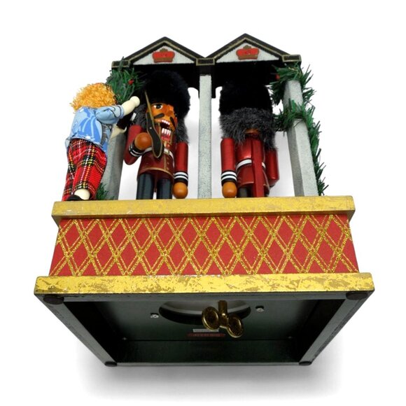 Rare BOMBAY Changing of the Guard 2007 Animated Nutcracker Musical 14" - As Is - Picture 6 of 10